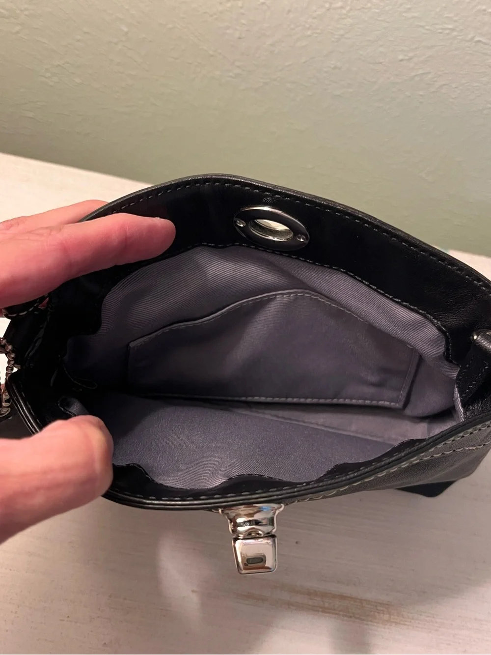 Coach Black Leather Turnlock Wristlet Y2K